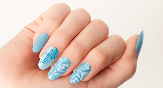 Estrosa Tutorial nailart Ethnic Chic